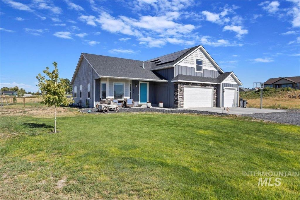 Photo of 583 Pioneer Dr, Jerome, ID 83338 (MLS # 98959016)