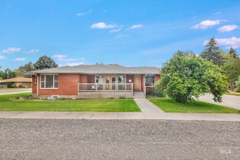 Photo of 534 16th St, Rupert, ID 83350 (MLS # 98992654)