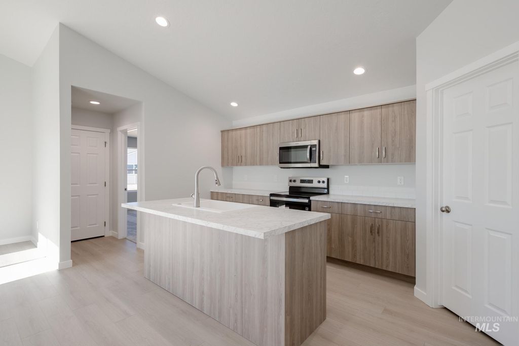 Photo of 16662 N Shorthorn Lp, Nampa, ID 83651 (MLS # 98985556)