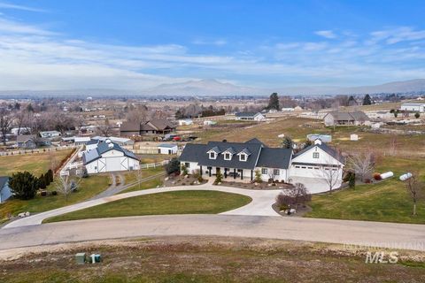 Photo of 994 Walker Trail, Emmett, ID 83617 (MLS # 98993429)