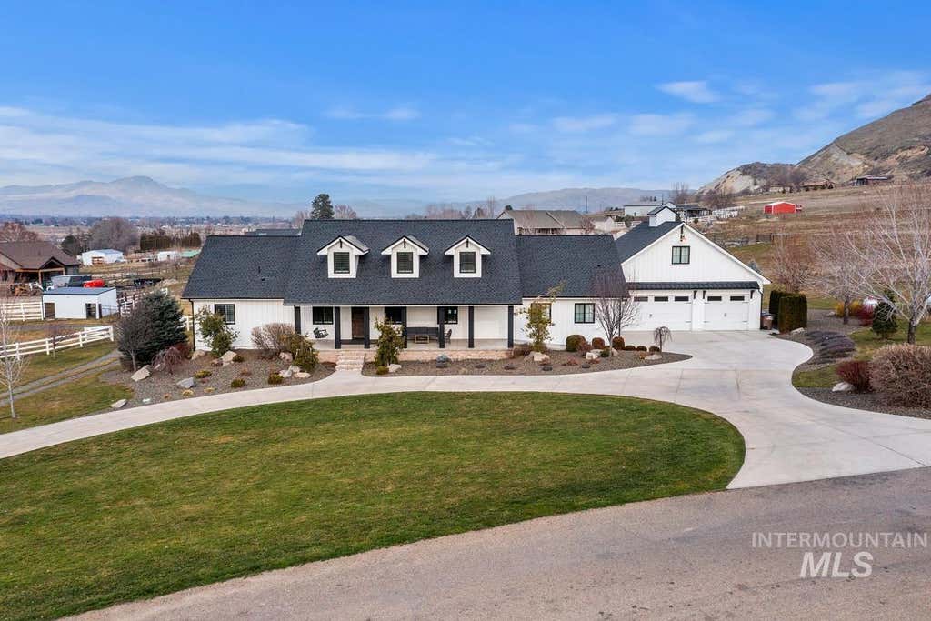 Photo of 994 Walker Trail, Emmett, ID 83617 (MLS # 98993429)