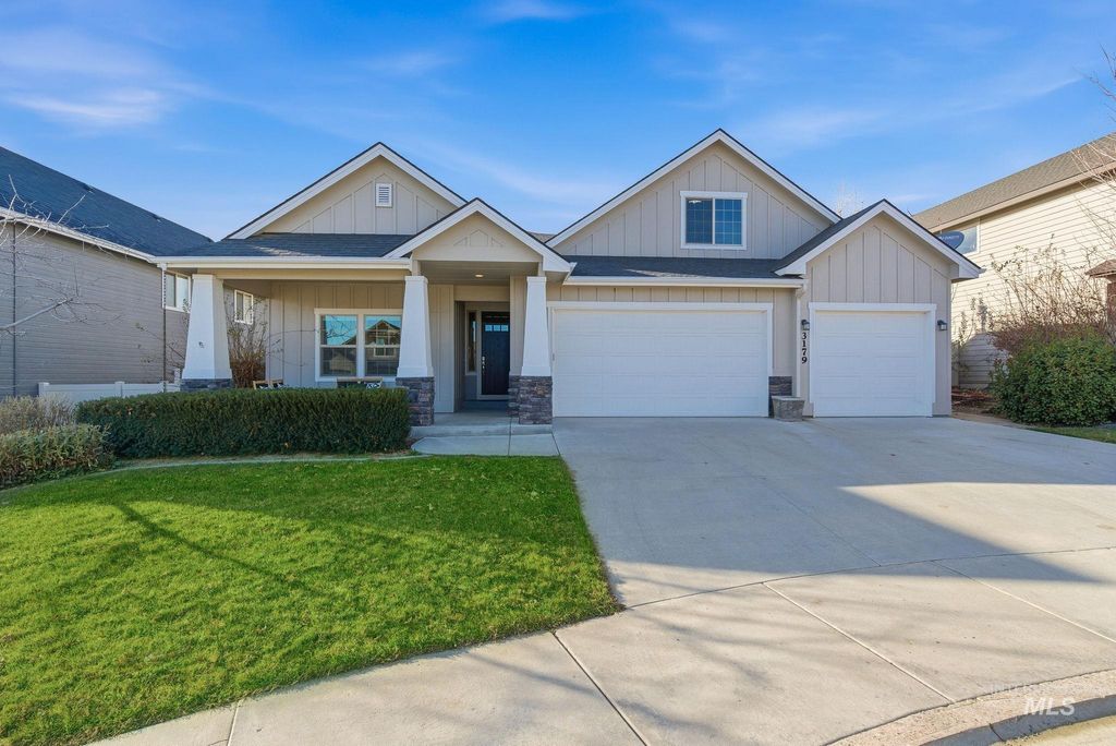 Photo of 3179 N Cherry Laurel Way, Star, ID 83669 (MLS # 98972913)