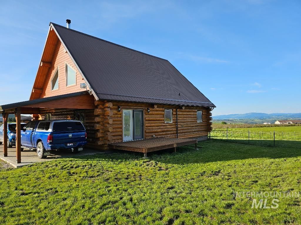 Photo of 187 Golden Acres Dr, Grangeville, ID 83530 (MLS # 98976833)