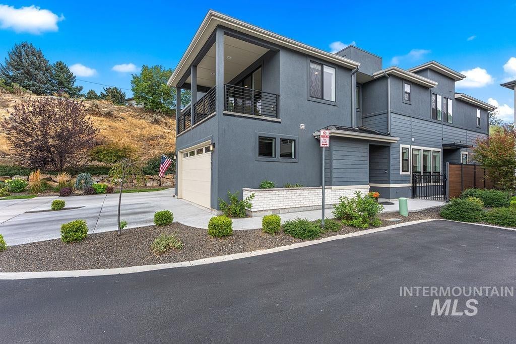 Photo of 3277 S Sedgebrook Ln, Eagle, ID 83616 (MLS # 99001572)