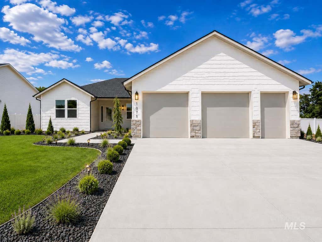 Photo of 1071 W Afton Pl, Kuna, ID 83634 (MLS # 98996219)