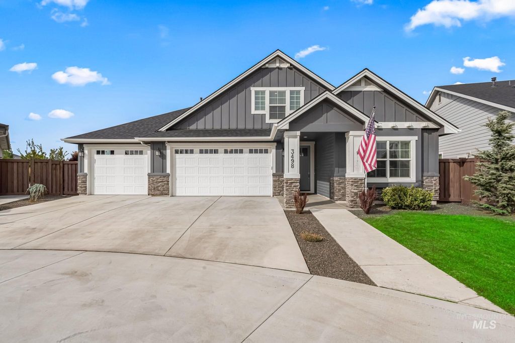 Photo of 3498 W Wolf Rapids Dr, Meridian, ID 83646 (MLS # 98963464)