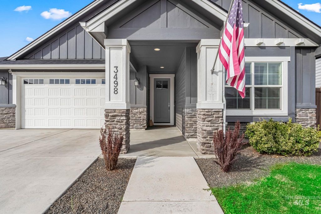 Photo of 3498 W Wolf Rapids Dr, Meridian, ID 83646 (MLS # 98963464)