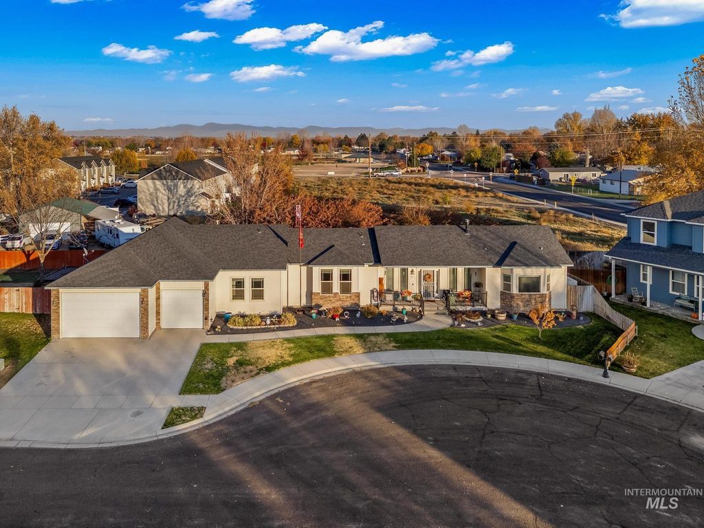 Photo of 52 Cobblestone Ct, Middleton, ID 83644 (MLS # 98967574)