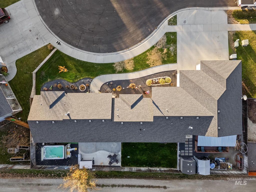 Photo of 52 Cobblestone Ct, Middleton, ID 83644 (MLS # 98967574)