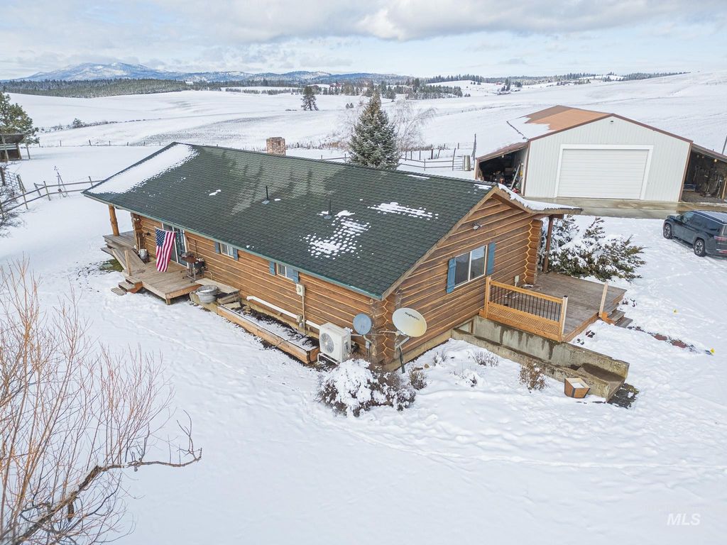 Photo of 4370 Hwy 8, Troy, ID 83871 (MLS # 98975598)