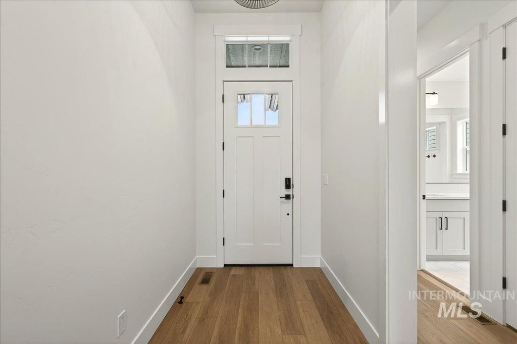 Photo of 844 E Escalation St, Meridian, ID 83642 (MLS # 98981374)