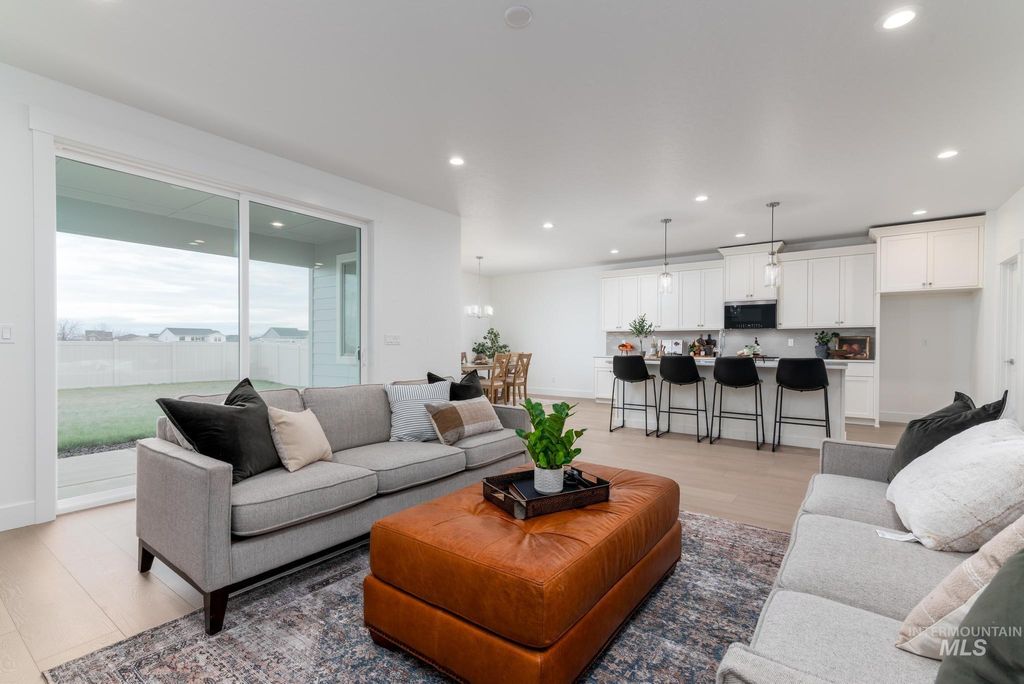 Photo of 2606 N Morehouse Ave, Eagle, ID 83616 (MLS # 98978991)