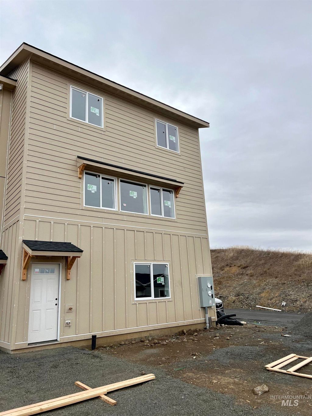 Photo of 1385 Edington Ave, Moscow, ID 83843 (MLS # 98966123)