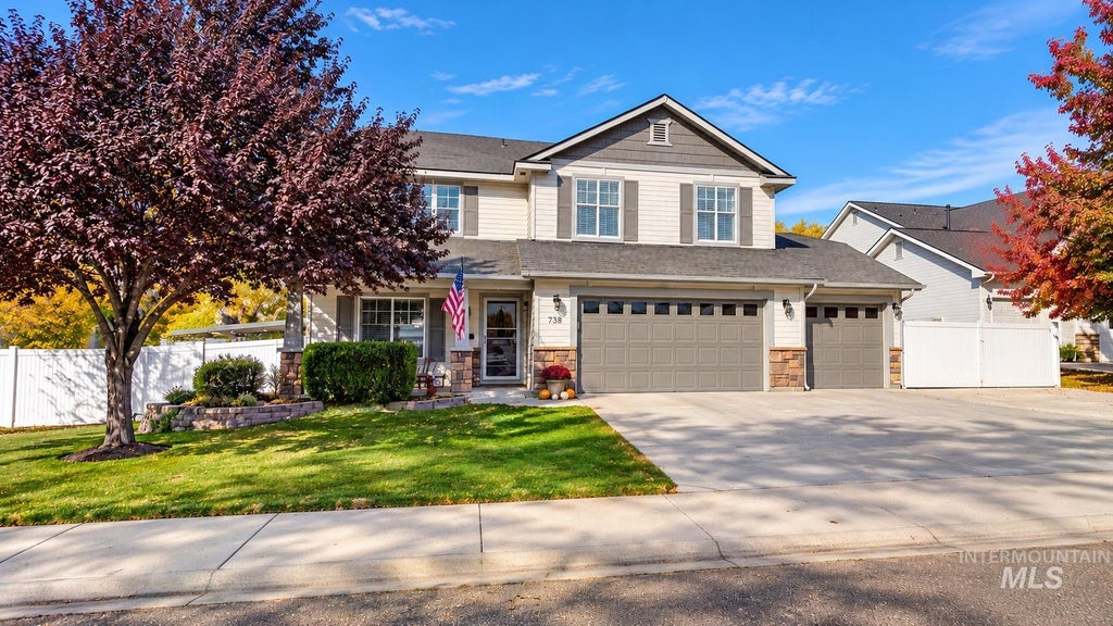 Photo of 738 W Tooele Dr, Nampa, ID 83686 (MLS # 99004619)