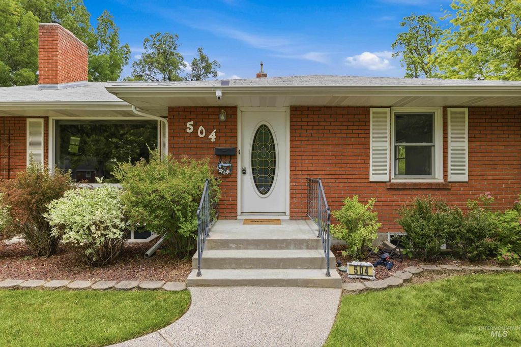 Photo of 504 W Howe St, Boise, ID 83706 (MLS # 98990013)