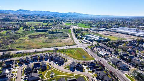 Photo of 16 N Caracaras Way, Eagle, ID 83616 (MLS # 98980344)