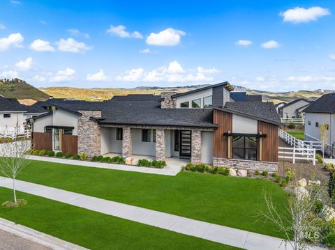 Photo of 14370 N Pepin Way, Boise, ID 83714 (MLS # 98974919)