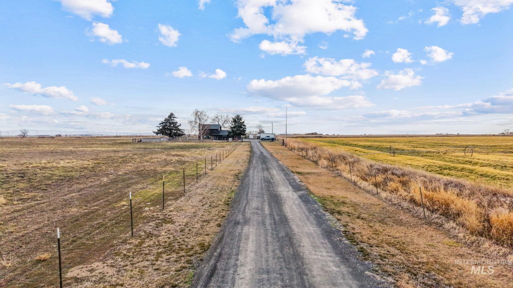 Photo of 193 Hwy 74, Twin Falls, ID 83301 (MLS # 98975255)