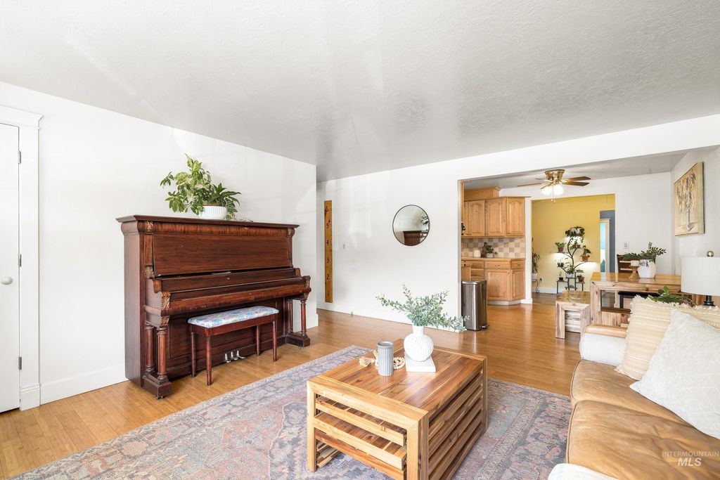 Photo of 10196 W Bigwood Dr, Boise, ID 83709 (MLS # 98981465)