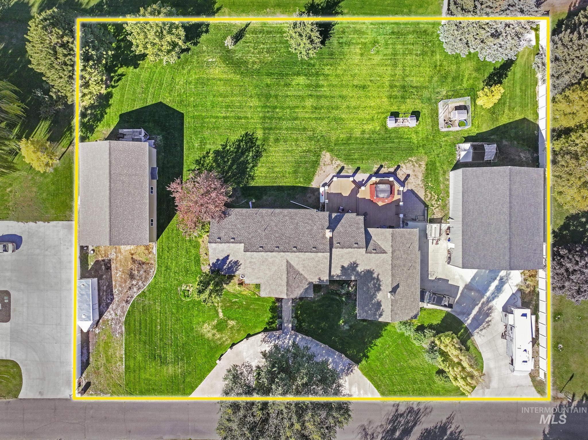 Aerial view of property's location with property parcel outlined