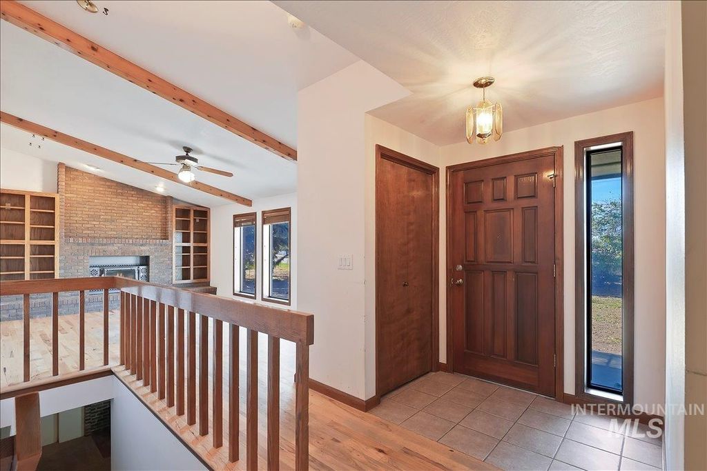 Photo of 15892 Florida Ave, Caldwell, ID 83607 (MLS # 98966128)