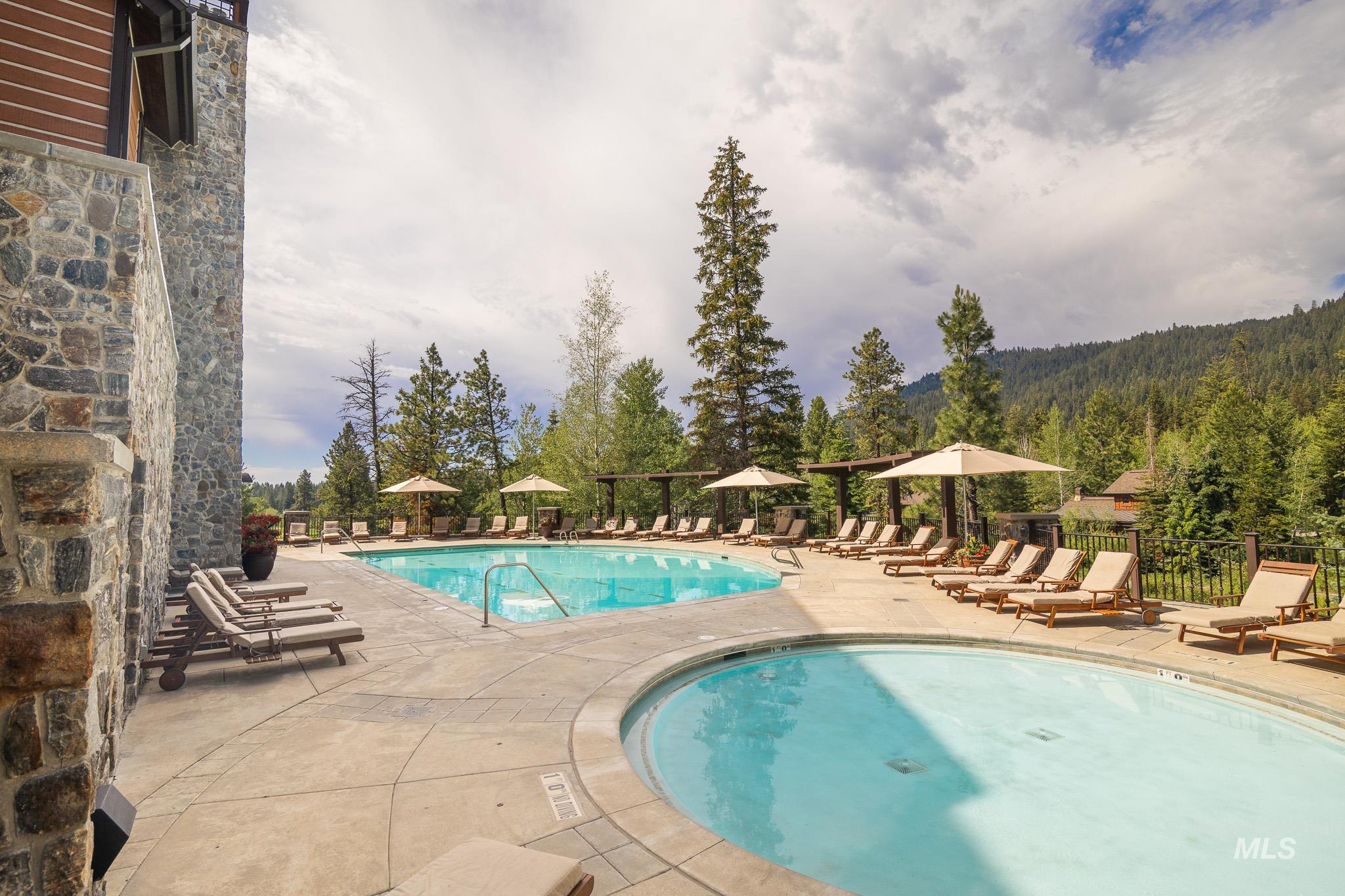 Community pool with access to the Spa at Tamarack.