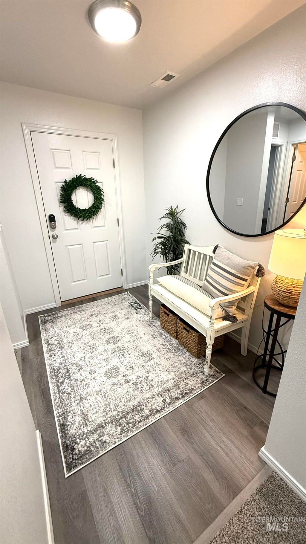 Photo of 19549 Stowe Way, Caldwell, ID 83605 (MLS # 98966951)