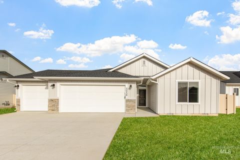 Photo of 5058 E Open Canyon Dr, Nampa, ID 83687 (MLS # 98972726)