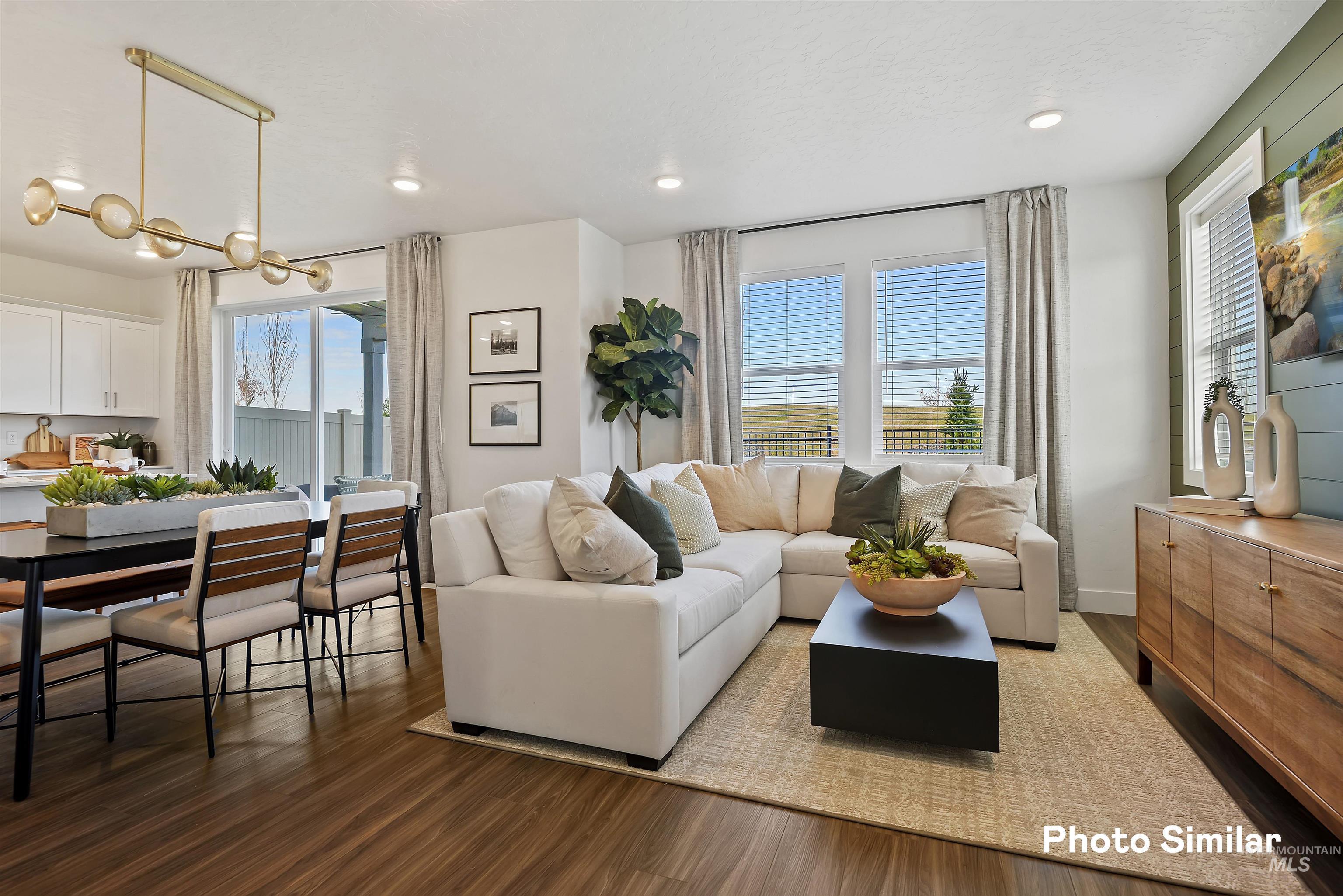 8206 W Grey Alder Dr