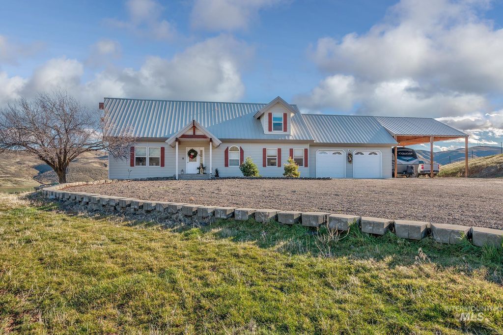 Photo of 985 Hwy 95, Weiser, ID 83672 (MLS # 98970691)