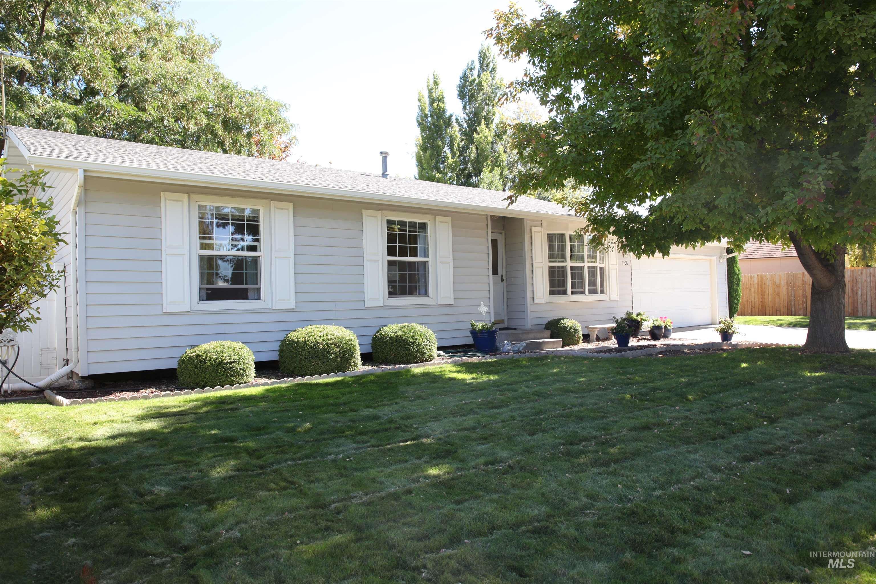 Twin Falls, Idaho 83301, United States, 4 Bedrooms Bedrooms, ,2 BathroomsBathrooms,Residential,Active,216791