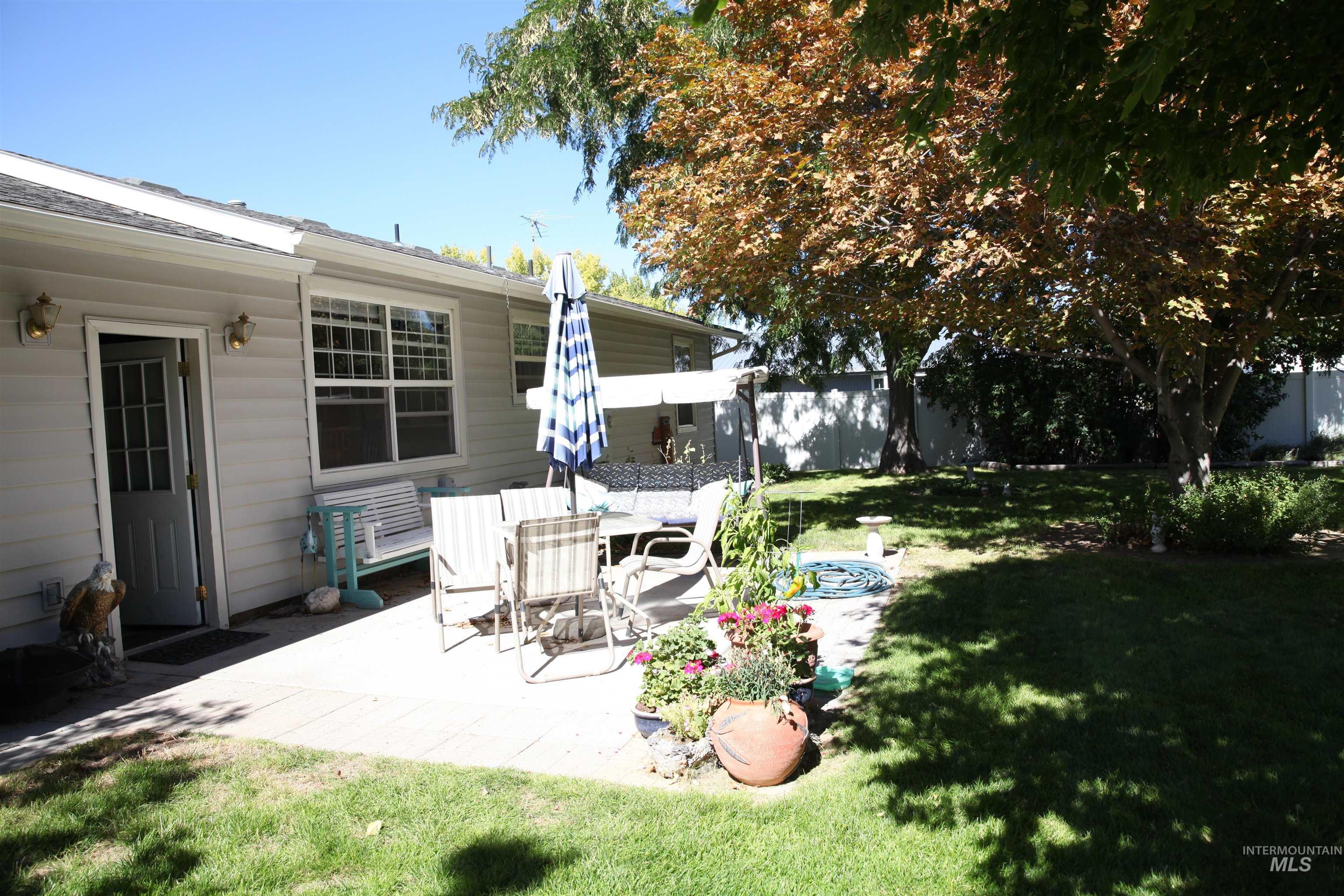 Twin Falls, Idaho 83301, United States, 4 Bedrooms Bedrooms, ,2 BathroomsBathrooms,Residential,Active,216791