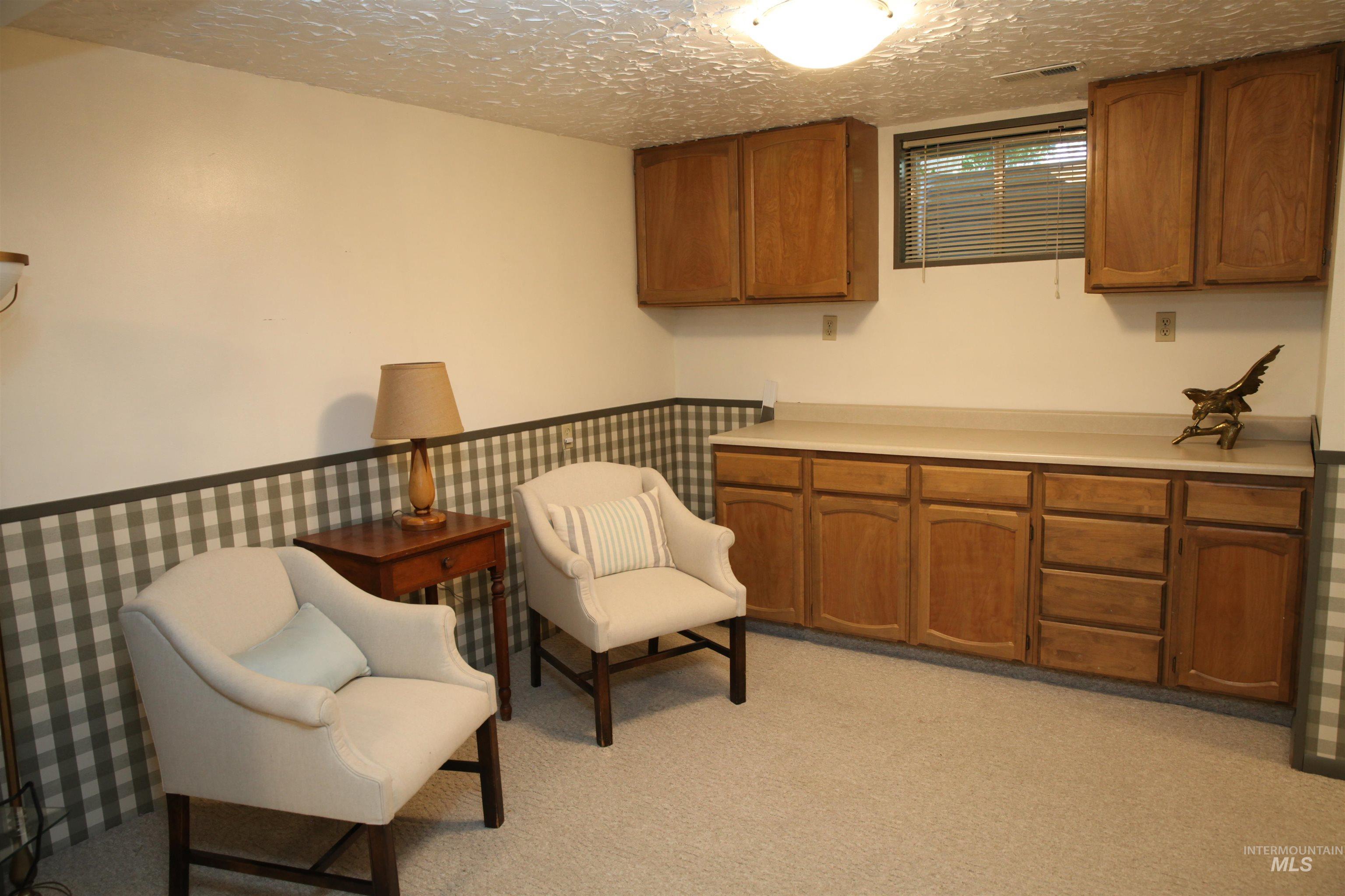 Twin Falls, Idaho 83301, United States, 4 Bedrooms Bedrooms, ,2 BathroomsBathrooms,Residential,Active,216791