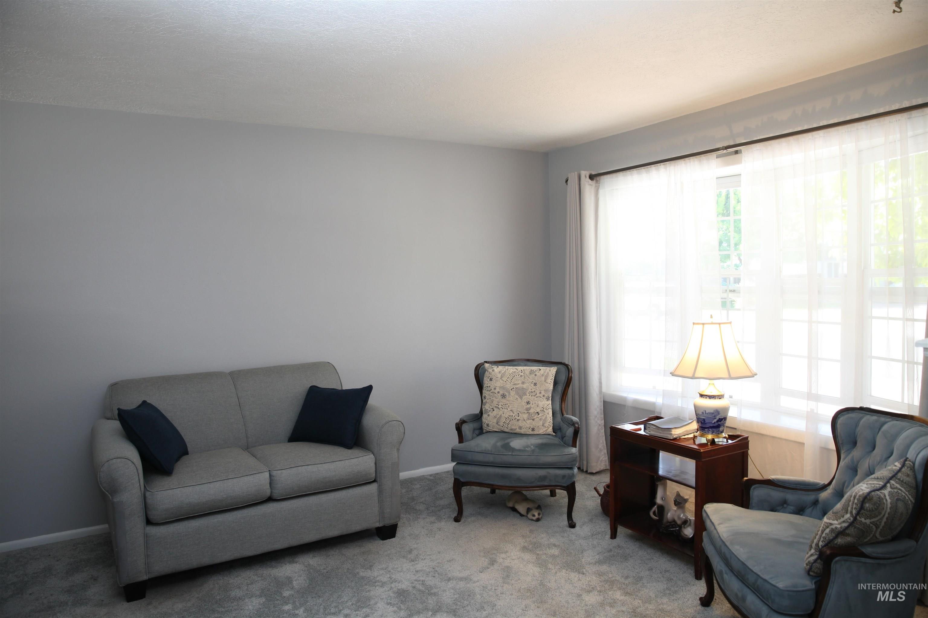 Twin Falls, Idaho 83301, United States, 4 Bedrooms Bedrooms, ,2 BathroomsBathrooms,Residential,Active,216791