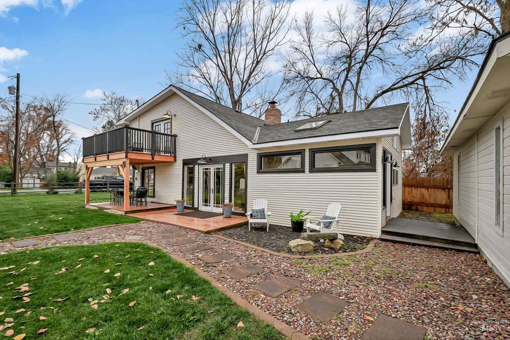 Photo of 2714 W Sunset Ave, Boise, ID 83702 (MLS # 98968294)