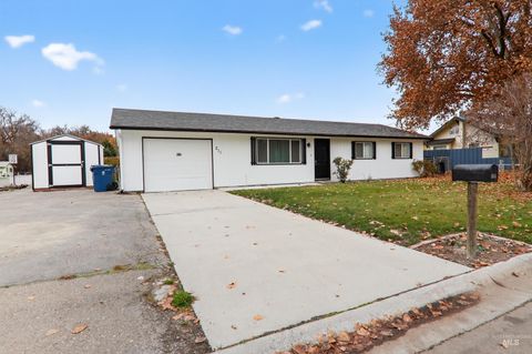 Photo of 211 Jasper Ave, Middleton, ID 83644 (MLS # 98959888)