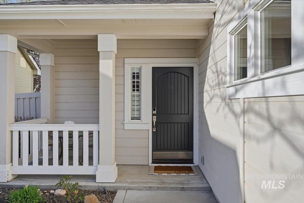 Photo of 1648 E Sagemoor Dr, Meridian, ID 83642 (MLS # 98979607)