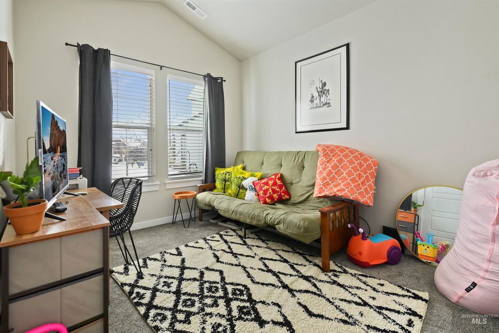 Photo of 13472 Deodar St, Caldwell, ID 83607 (MLS # 98971888)