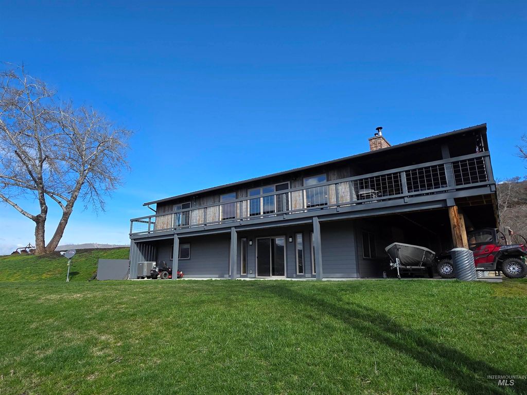 Photo of 131 Beaver Nob Dr, Kamiah, ID 83536 (MLS # 98980722)