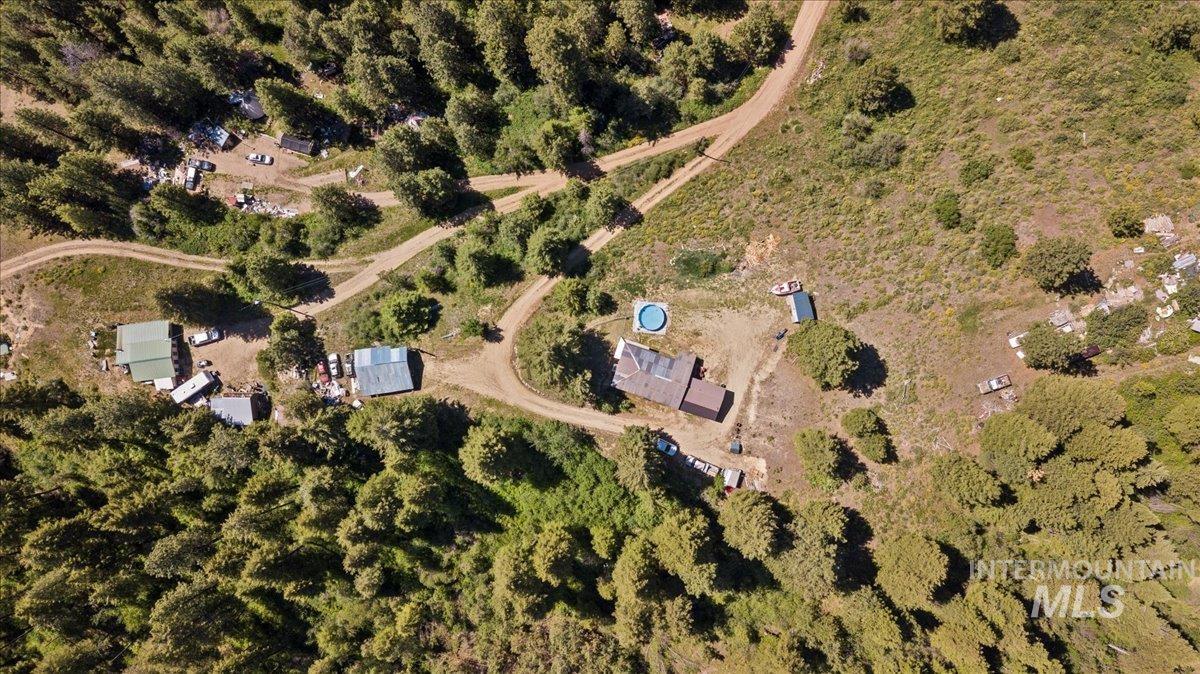 Aerial view of property and surrounding area