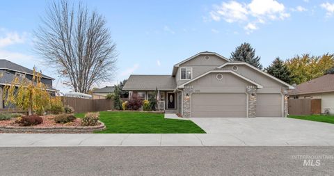 Photo of 2055 W Sunny Slope Dr, Meridian, ID 83642 (MLS # 98968926)