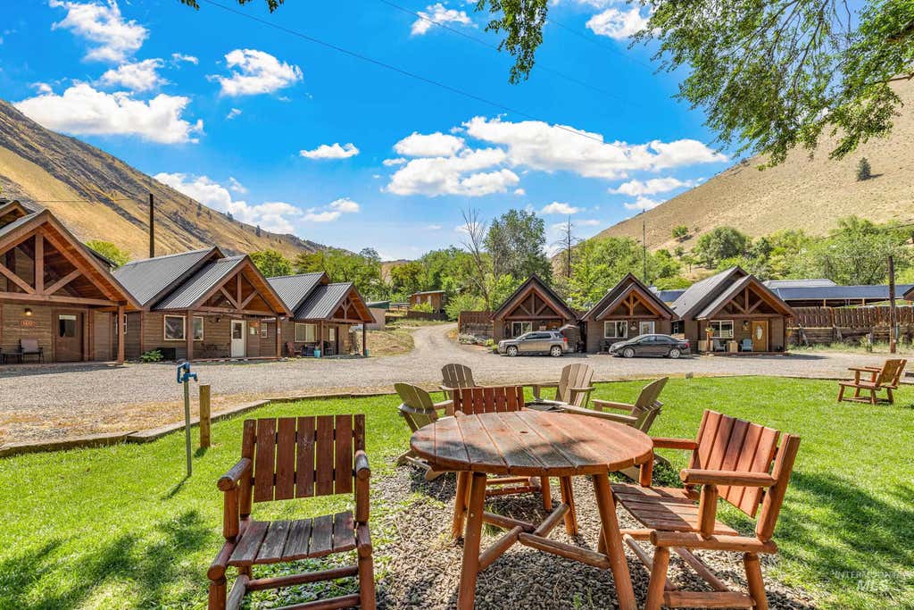 Photo of 1432 Salmon Drive, Riggins, ID 83549 (MLS # 98988543)