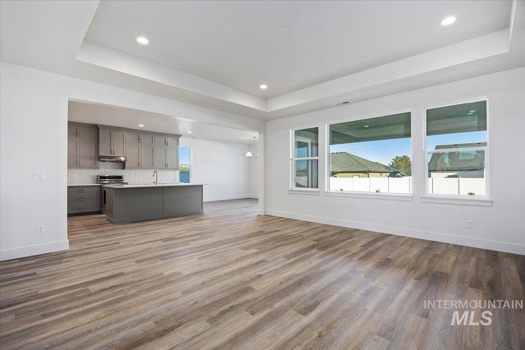 Photo of 322 Maxine Lane West, Kimberly, ID 83341 (MLS # 98967437)