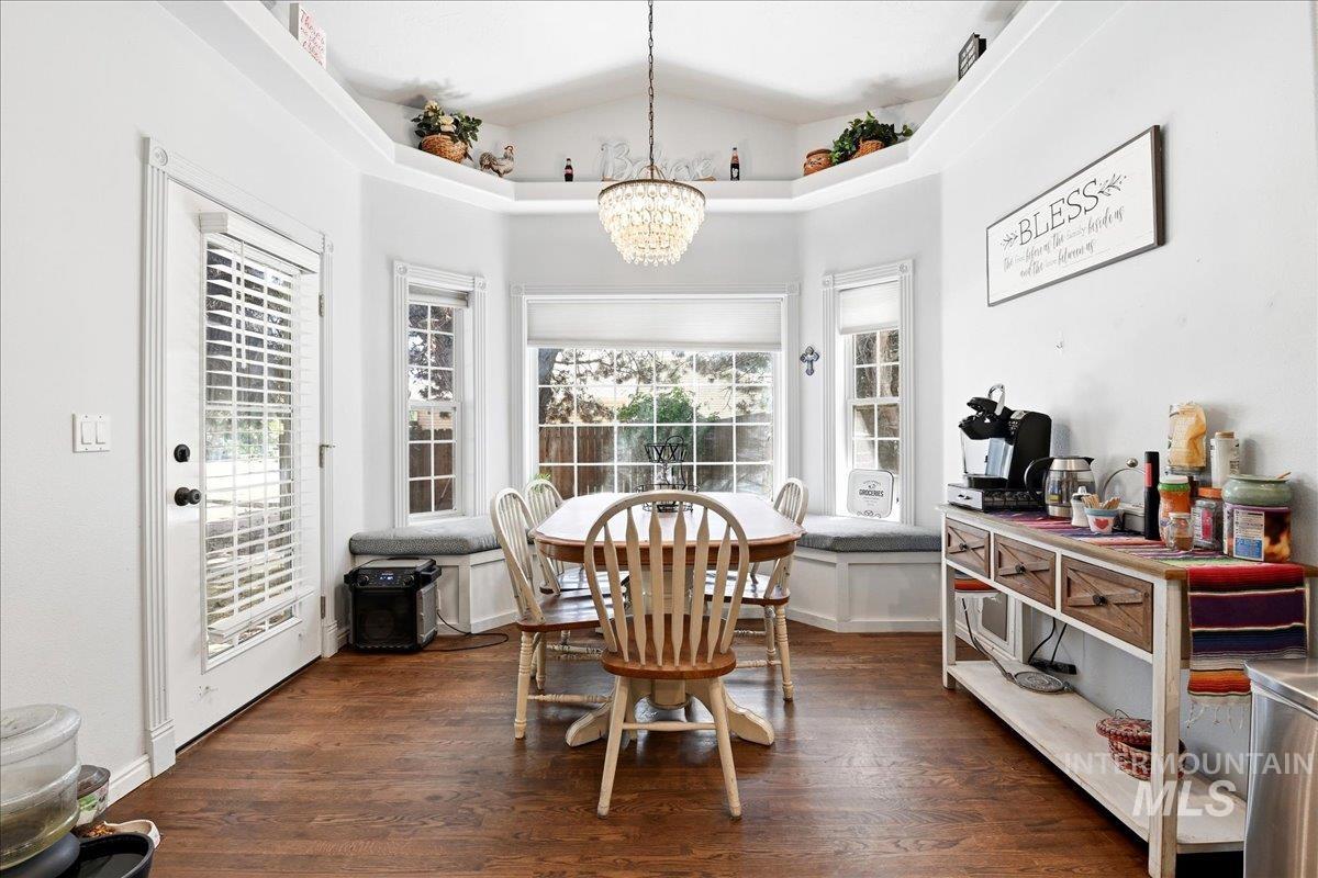 23157 Forest Hills Loop