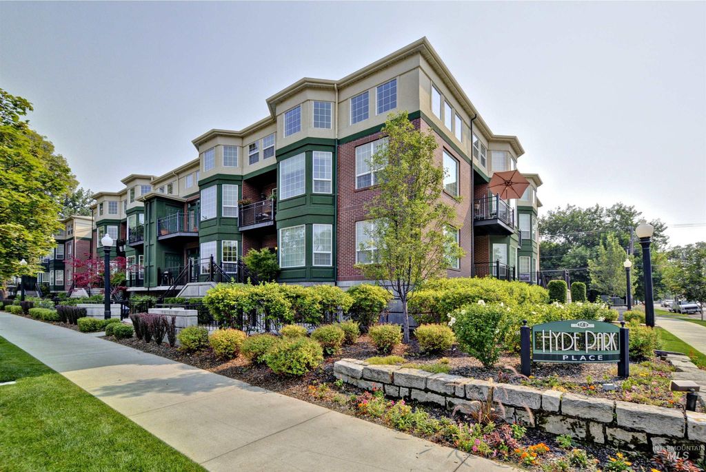 Photo of 1207 W Fort St #110, Boise, ID 83702 (MLS # 98968586)