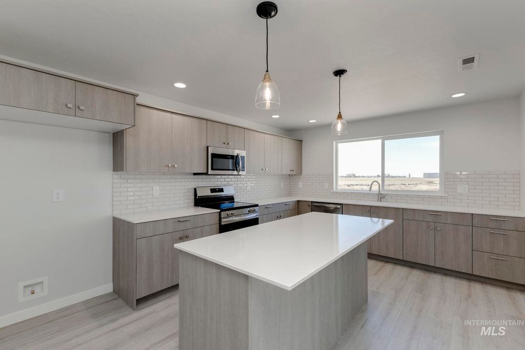 Photo of 1162 W Cub River Dr, Meridian, ID 83642 (MLS # 98978462)