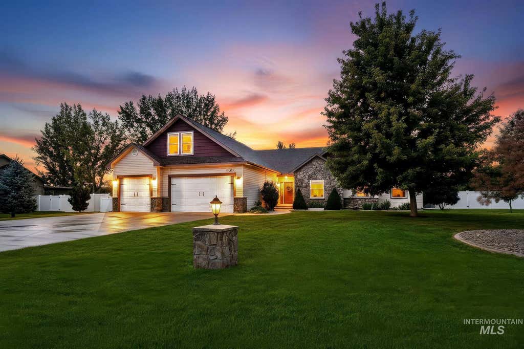 Photo of 15585 Moonstruck Dr, Caldwell, ID 83607 (MLS # 98995923)