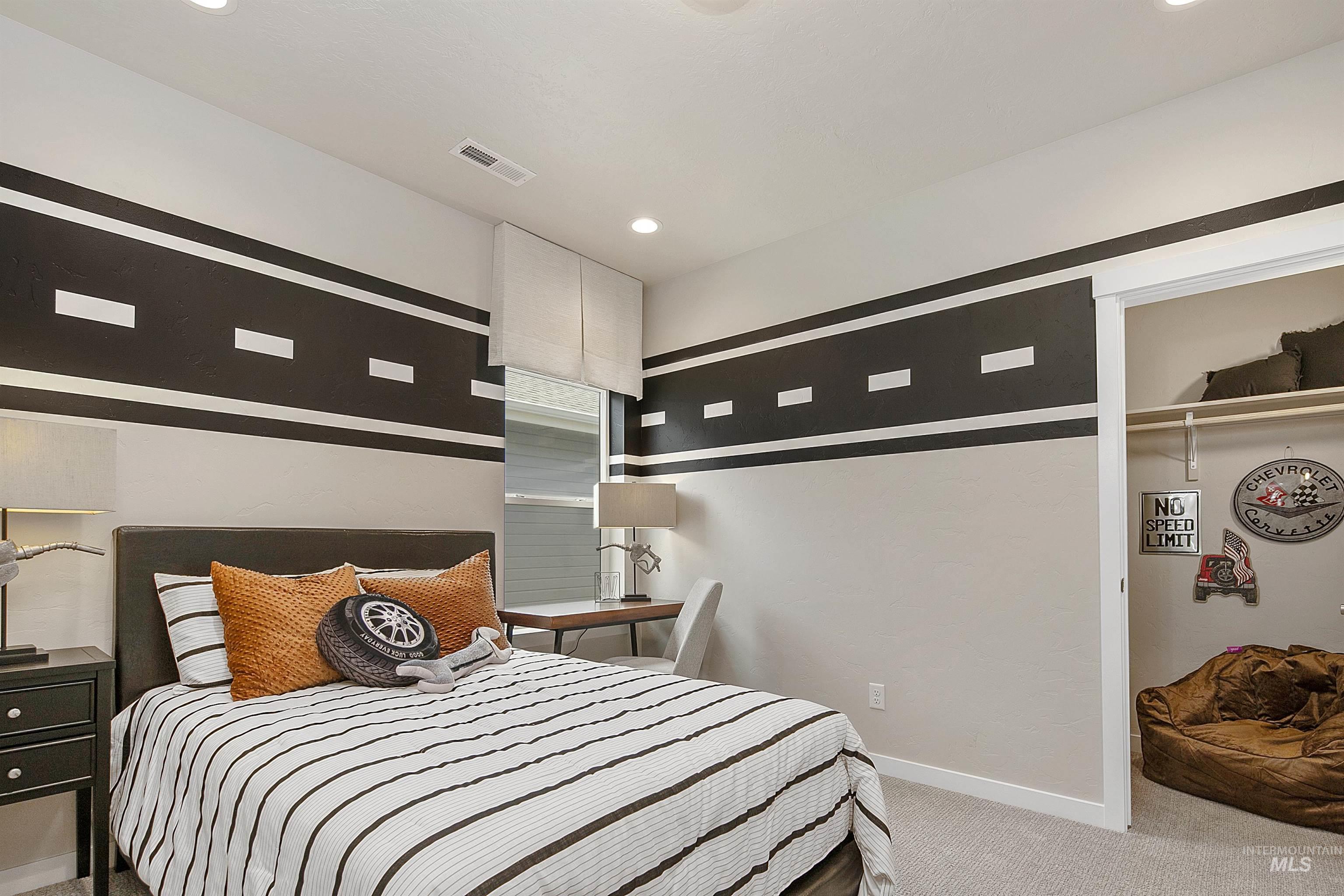 7831 E Meriwether Dr