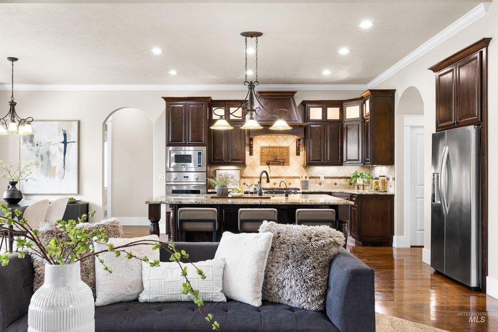 Photo of 2107 W San Remo Drive, Meridian, ID 83642 (MLS # 98982573)