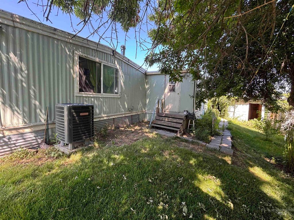 Photo of 1220 N 4th #15 ST, Parma, ID 83660 (MLS # 98993614)